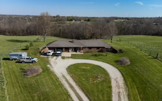 Holt MO Home And 10 Acres For Sale – KEARNEY SCHOOL DIST!