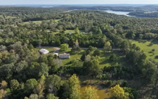 10 Acre Hobby Farm in Southern Missouri Ozarks Newly Renovated