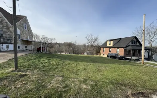 Prime Residential Lot in Historic Hermann, MO!