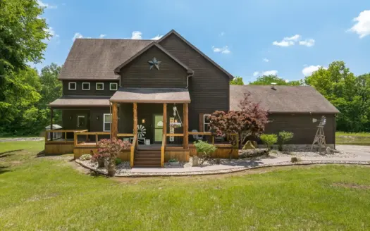 Your Own Slice of Country Paradise in Cameron, MO!