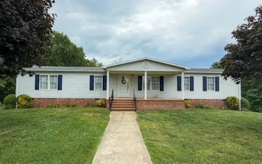 3 Bedroom Doublewide on 3 acres near New River in Fries VA