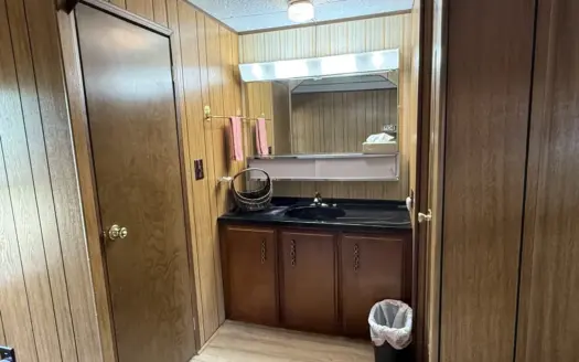 Move in condition and Close to the Sargeant’s Wildlife Refuge