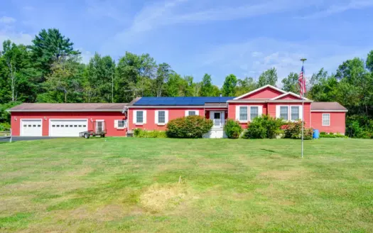 Country Home With Acreage And In-law Apartment In Dolgeville, NY