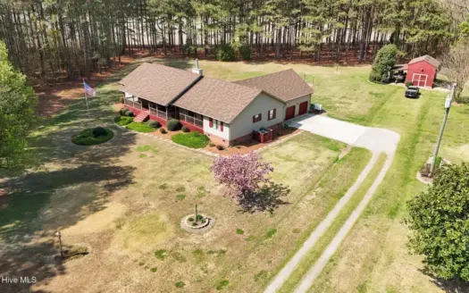 Welcome to peaceful Country Ranch Living in Camden, NC