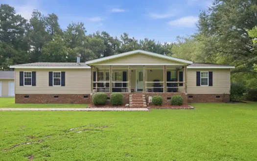 The Ultimate Homestead Retreat on 4+ Unrestricted Acres