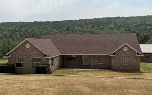 Country home Near Robbers Cave State Park- Wilburton OK