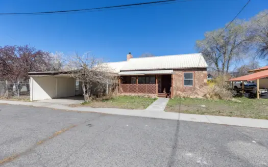 Eastern Oregon Four Bedroom Home in Town