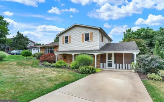 930 May Dr, Millersburg, PA 17061