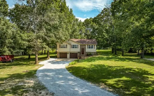 4 Bedroom Home Tucked Away on 1.3 Acres