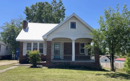 5 Bedroom Historical Home For Sale In Mcnairy Tn With Basement