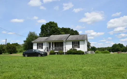 Country home near Lake Graham Fishing in TN