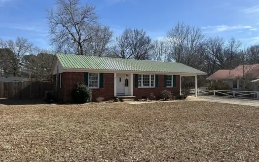 Country Home for Sale in Chester County, Tennessee