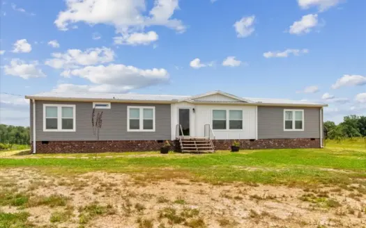 Country Home for Sale in Lewis County, Tennessee