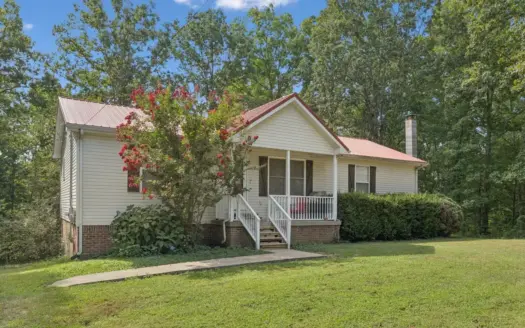 Country Home for Sale in Lewis County, Tennessee