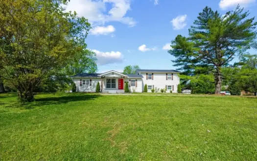 Country Home for Sale in Davidson County, Tennessee