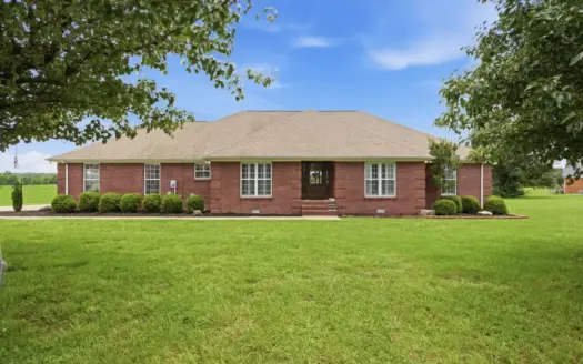 Country Home for Sale in Lewis County, Tennessee