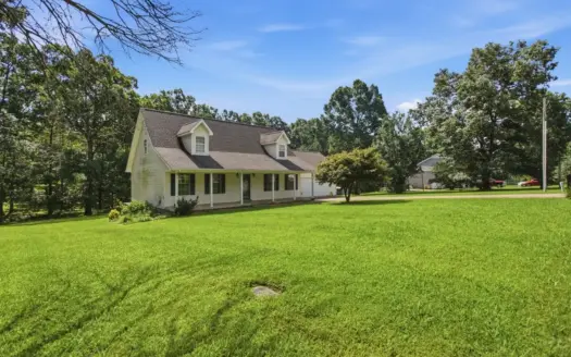 Country Home for Sale in Lewis County, Tennessee