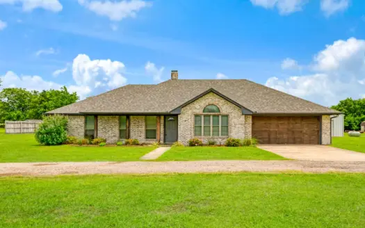 Updated Home on 1.25 Acres with Pond & Shop in Sumner, TX