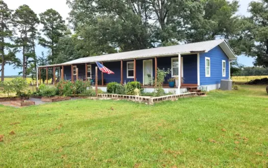 Updated Country Home on 1 Acre with Shop & Pasture