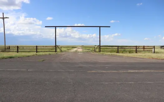 Home and Acreage for Sale in Roy, NM, Harding County, 121 Acres