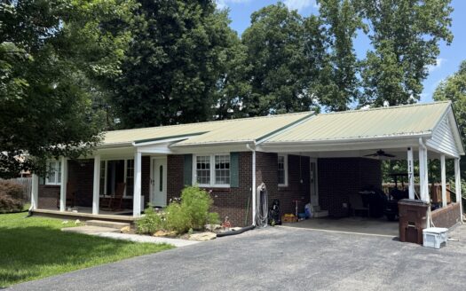 3 Bed 2 Bath Brick Home – Move In Ready – Liberty, KY.