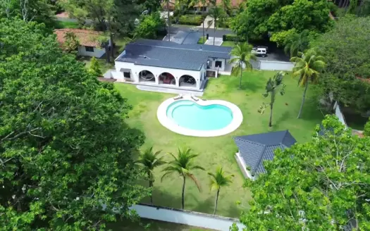 Luxury Golf Estate in Coronado Golf & Country Club, Panama