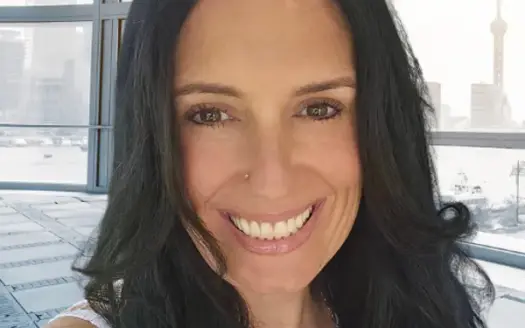agent profile picture for Amanda Watkins on country homes website