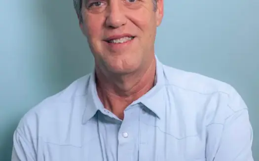 agent profile picture for Brad Dicks on country homes website