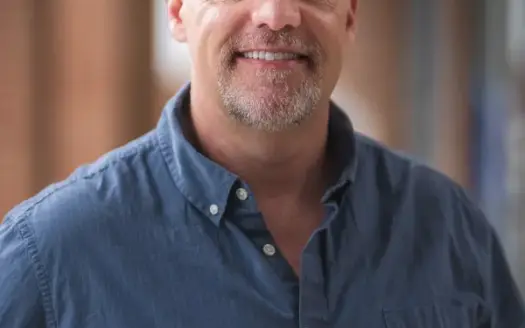 agent profile picture for Chad Eversole on country homes website