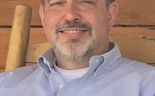 agent profile picture for Coy B. Rea on country homes website