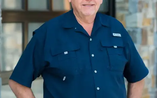 agent profile picture for Gator Levings on country homes website