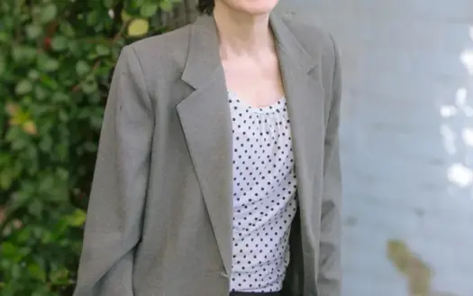 agent profile picture for Jo Lytte on country homes website