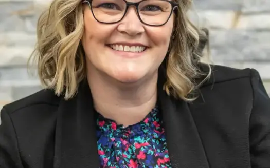 agent profile picture for Megan Sensenich on country homes website