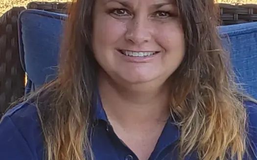 agent profile picture for Missy Seal on country homes website