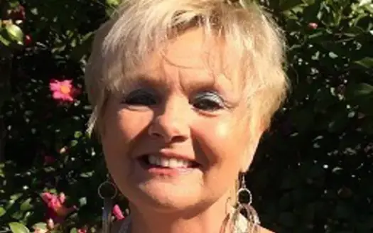 agent profile picture for Nona Trout on country homes website