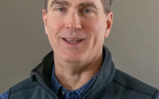 agent profile picture for Phil McPhail on country homes website