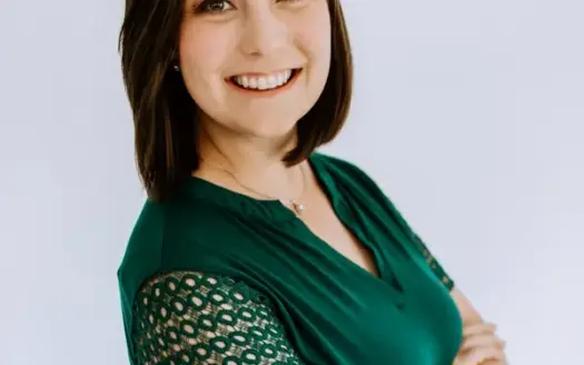 agent profile picture for Sarah Eastman on country homes website