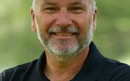 agent profile picture for Shea Wood on country homes website