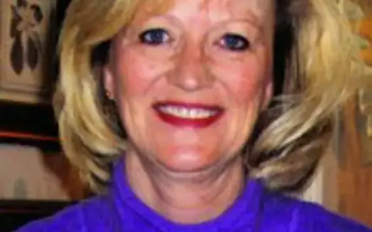 agent profile picture for Susan Robinson on country homes website