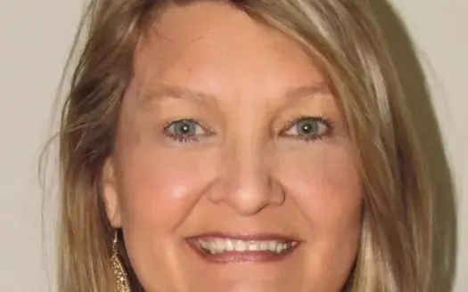 agent profile picture for Tracy Thompson on country homes website