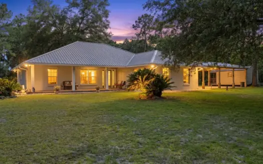Beautiful Home On 15.5 Private Acres in North Florida