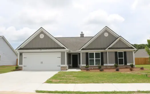Beautiful new construction home available for rent in Winder!