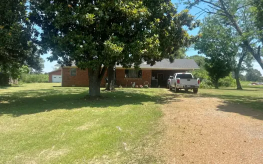 Brick Home for Sale on 2.88 Acres in Glencoe, Arkansas