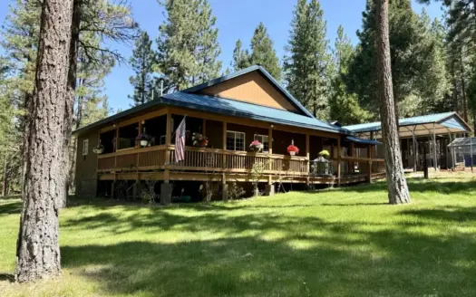 Cabin-Style Country Living on 4 Acres Near Adin and Alturas