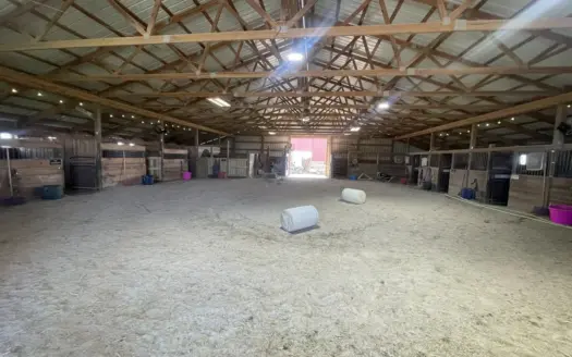 Country home &20 acre Equine farm for sale near Bowling Green Ky.