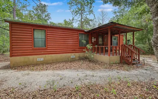 Country Home close to River in Bell, FL