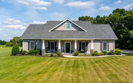 Country Home in Burkesville, KY near Dale Hollow Lake