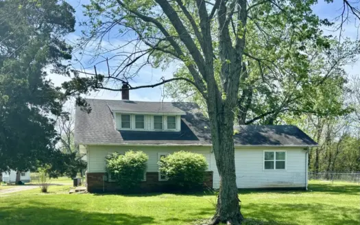 Country Home on 9.25 Acres for Sale in Fort Scott, KS