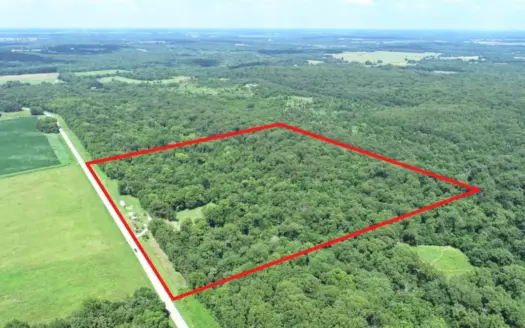 Country Homestead and Recreational Property for Sale in Missouri.