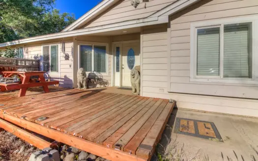 Country Living on 11.45 Irrigated Acres